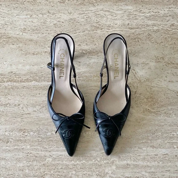 Vintage Chanel CC Bow Cap Toe Slingback Heels - Picture 1 of 11